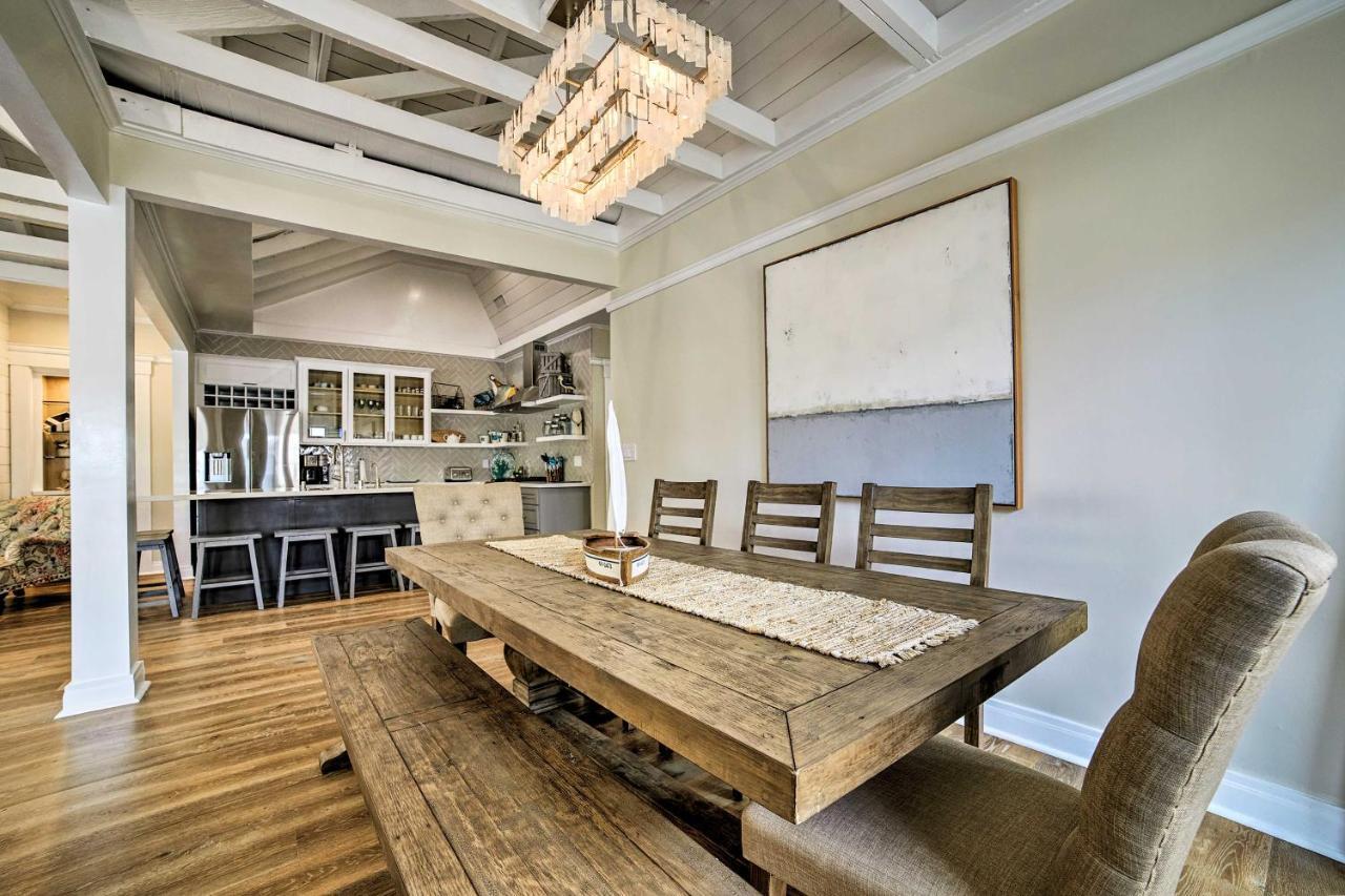 Charming Renovated Avalon Townhome, Walk To Beach! 외부 사진