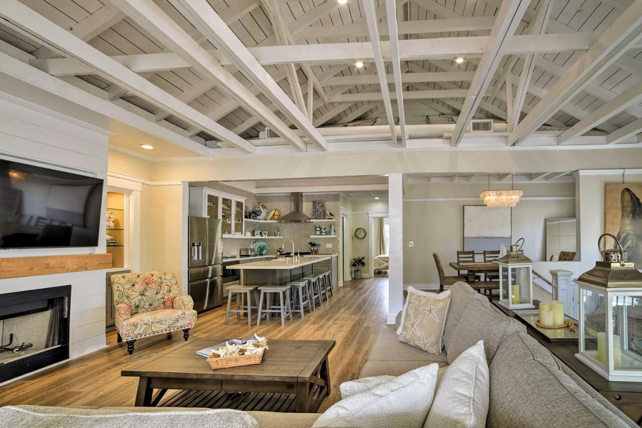 Charming Renovated Avalon Townhome, Walk To Beach! 외부 사진