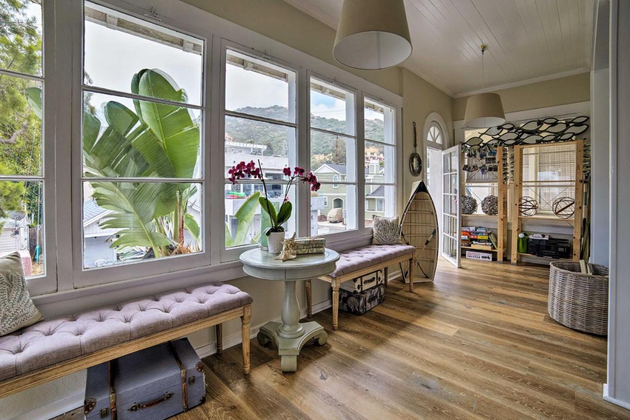 Charming Renovated Avalon Townhome, Walk To Beach! 외부 사진